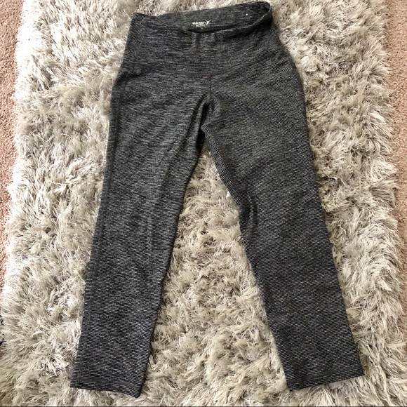 Old Navy Pants - Old Navy Crop Active Go-Dry Leggings